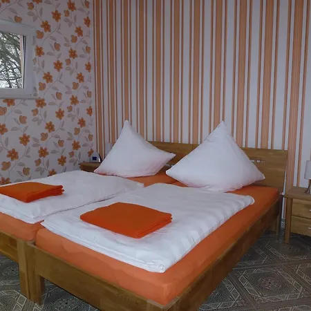 Nyaraló Ferienoase An Der Wublitz Potsdam